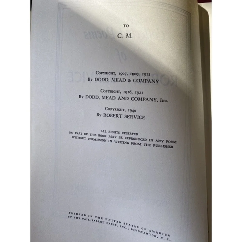 Collected Poems Of Robert Service‎ copyright 1940 hardback with dust cover VGT